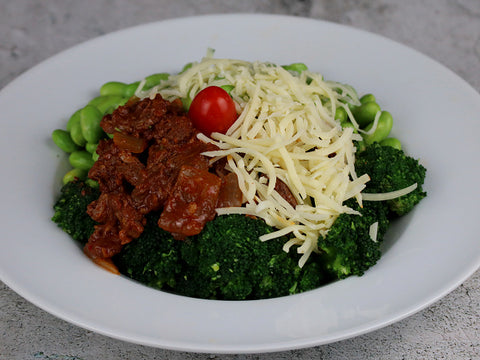 Bangkok-Beef mit Edamame, Brokkoli und Käse