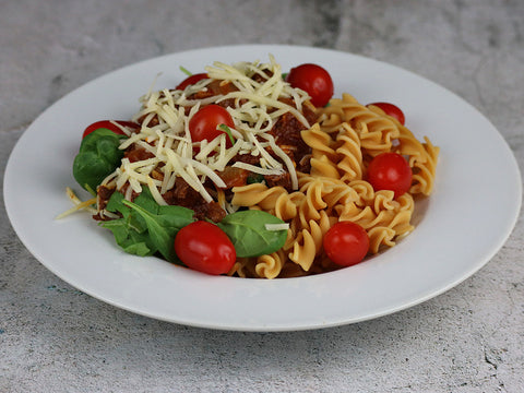 Bangkok-Beef mit Fusilli, Gemüse und Käse