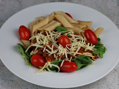 Bangkok-Beef mit Spiralen, Gemüse und Käse