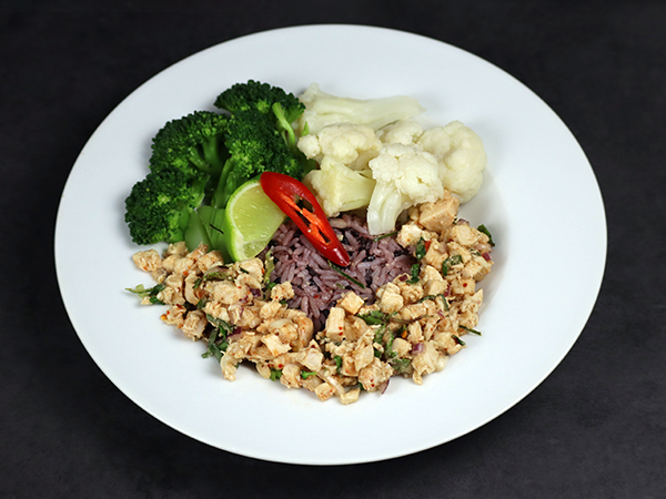 Poulet-Larb mit Jasminreis-Mix und Gemüse 2