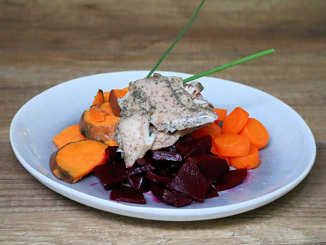 Poulet-Ragout mit Süsskartoffeln und Gemüse