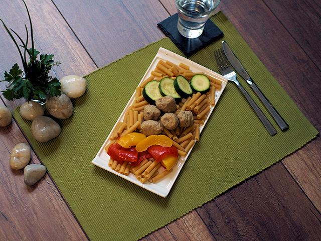 Fusilli mit Pouletballs und Gemüse 1