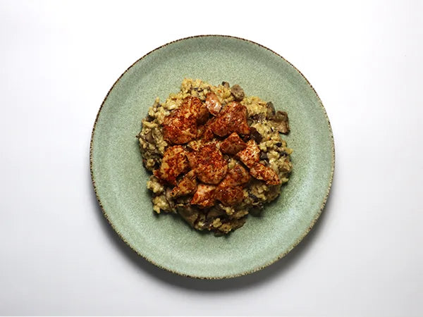 Poulet-Ragout auf Pilzotto