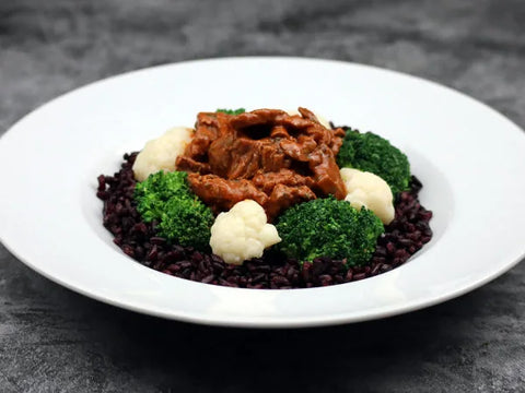 Rinds-Vitanoff mit Vollkornreis und Gemüse