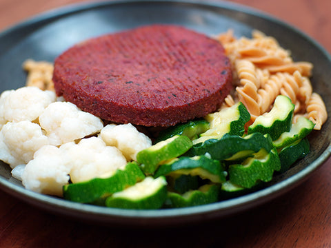 Fusilli mit Gemüseburger und Gemüse 2