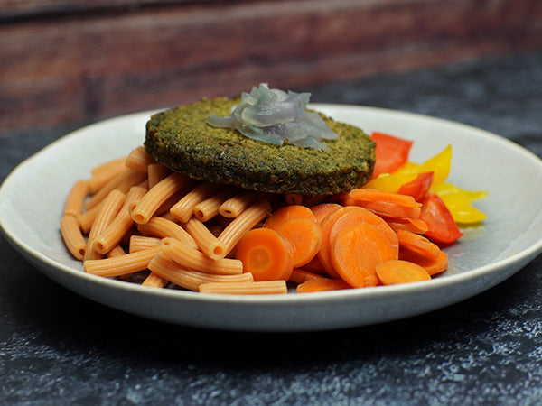 Fusilli mit Gemüseburger und Gemüse 1