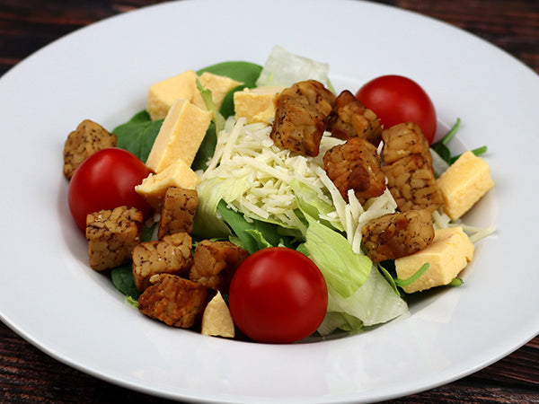 Tempeh-Cäsar-Salat